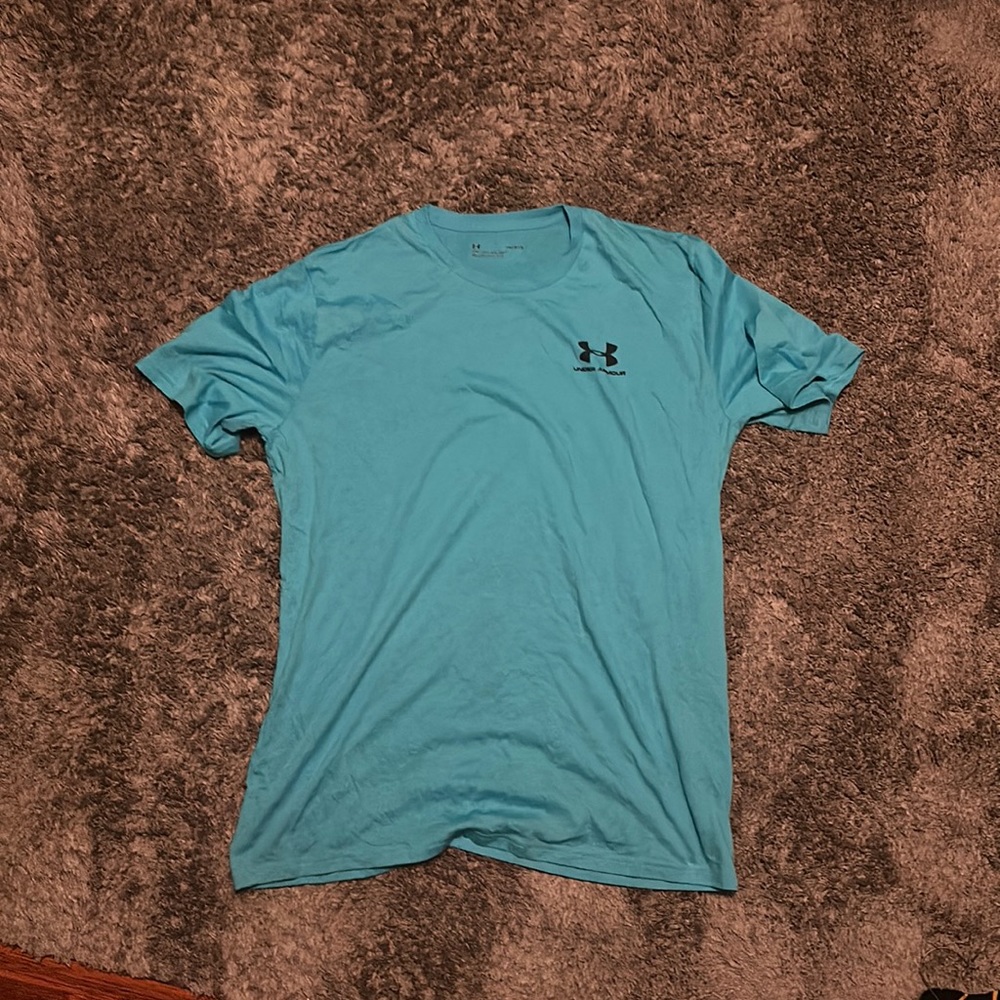 Under Armour T shirt